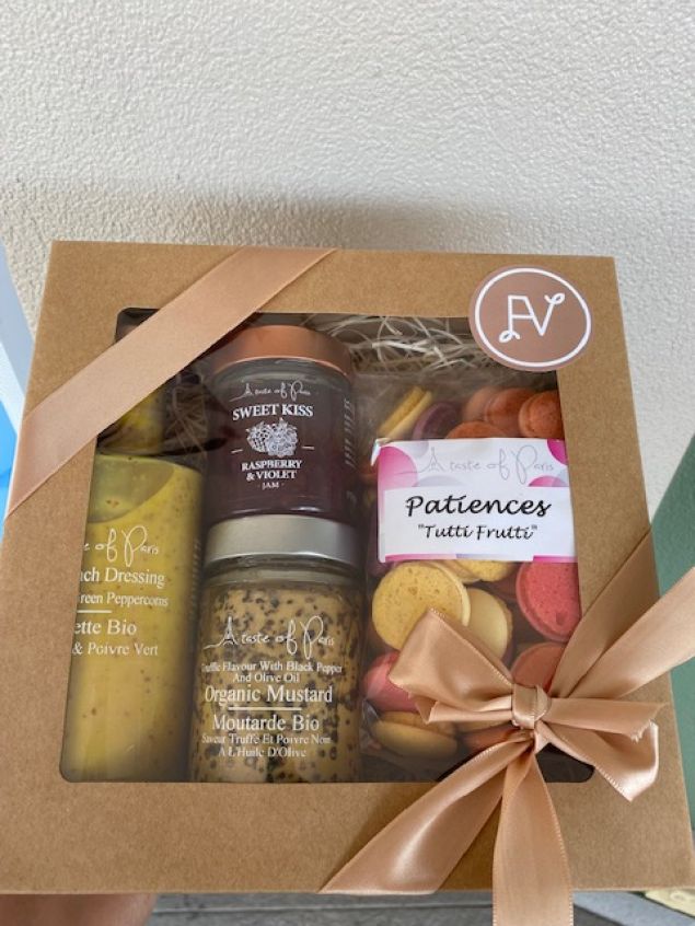 GIFTS FOR FRIENDS AT EDGE HILL GOURMET DELI